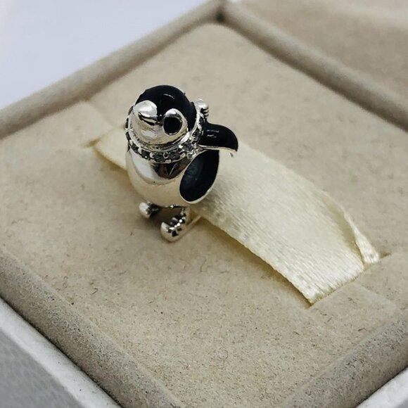 🧜🏾‍♀️🎀Pandora Skiing Penguin Charm - Picture 1 of 6
